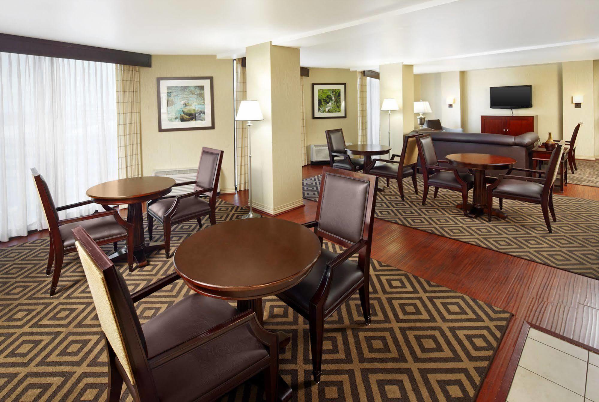 Sheraton Houston Brookhollow Hotel Restaurant photo